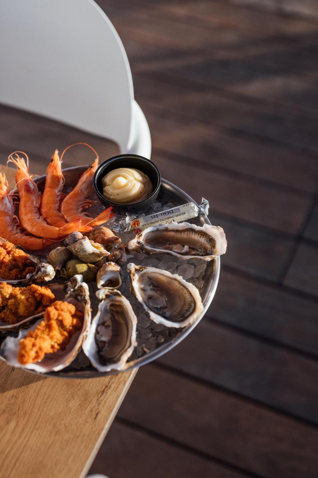 Beach Hotel - Le Grand Chalet 龙斯莱班 外观 照片